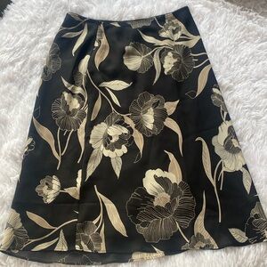 Ann Taylor Women’s Skirt (6P)